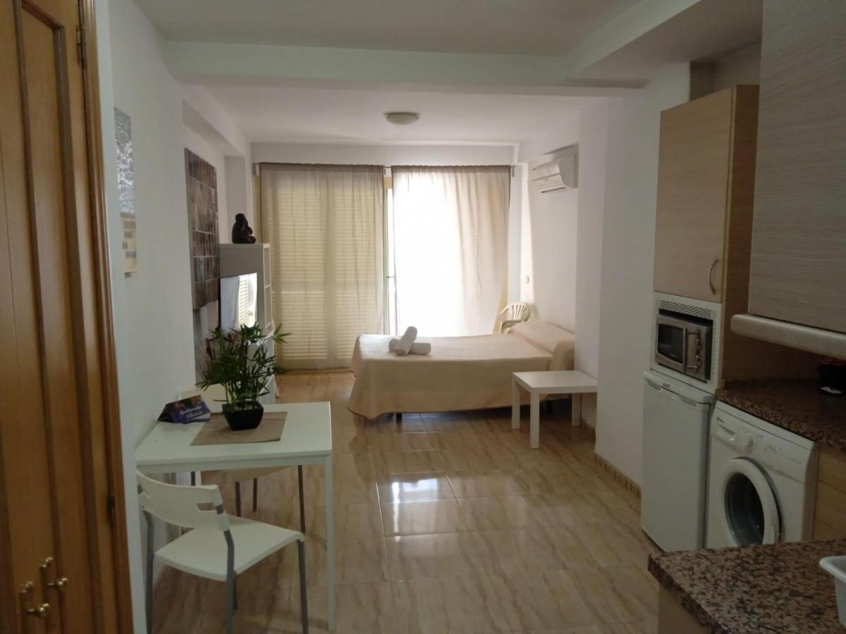 Puerta Del Sol Trm Only Adults Aparts Torremolinos Bagian luar foto